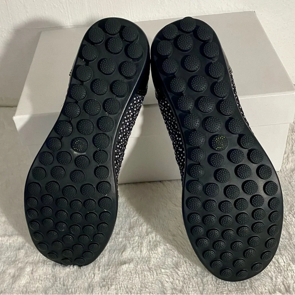 Bernie Mev Bella Me Black Polka Dot Flats Women’s Size 36 EU (5-5.5 US)